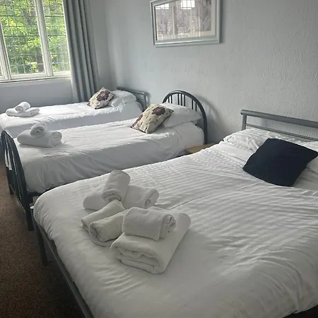 The Saddle 5* York