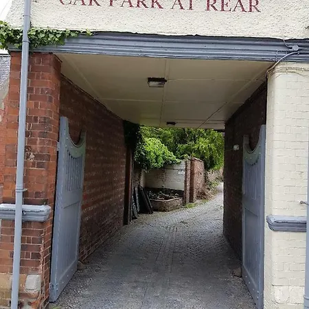 The Saddle 5* ヨーク